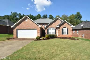 Main picture of 447 Sandpiper Dr