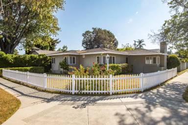 Main picture of 5523 Babcock Ave