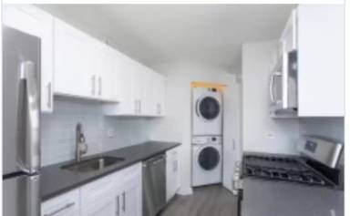 Main picture of 530 N State St