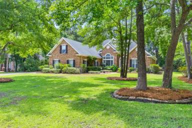Main picture of 747 Channing Dr