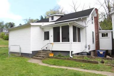 Main picture of 9 Brown Ave