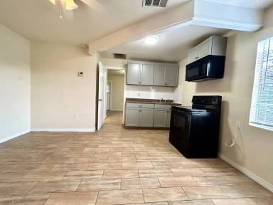 Main picture of 4926 Vincennes Ct