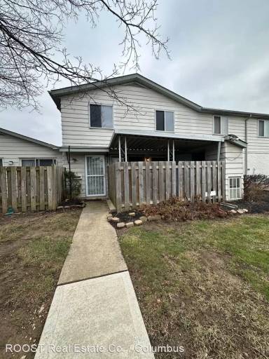 Main picture of 2440 Burgandy Ln
