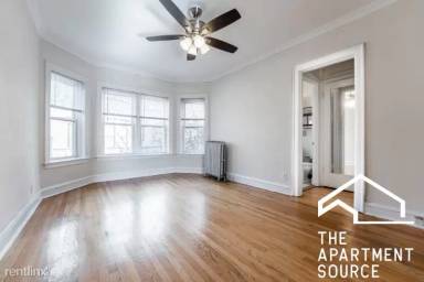 Main picture of 3910-28 N Pine Grove Ave