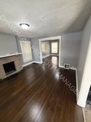 Main picture of 2706 Indiana Ave