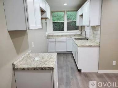 Main picture of 4564 Hamilton Ave