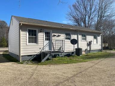 Main picture of 4219 Hickory Rd