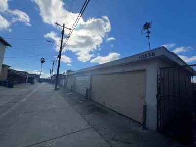 Main picture of 10226 Darby Ave