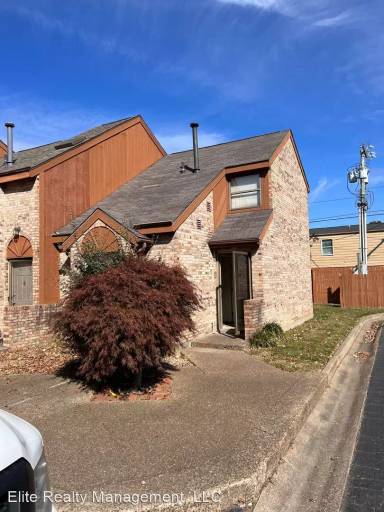 Main picture of 693 Chuck Gray Ct
