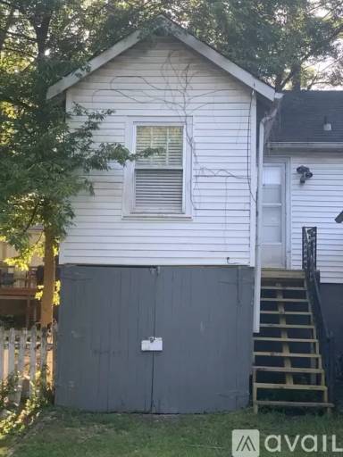 Main picture of 858 Gracey Ave