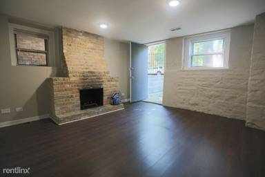 Main picture of 3433 N Elaine Pl