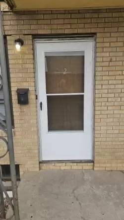 Main picture of 1017 N Main St