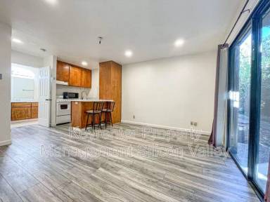 Main picture of 1568 Willowbrae Ave