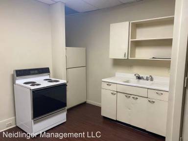 Main picture of 135 N Hanover St