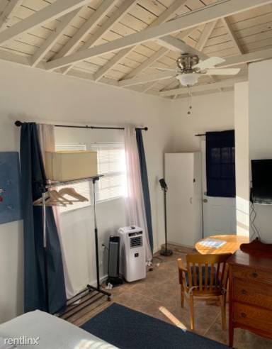 Main picture of 1849 Walgrove Ave