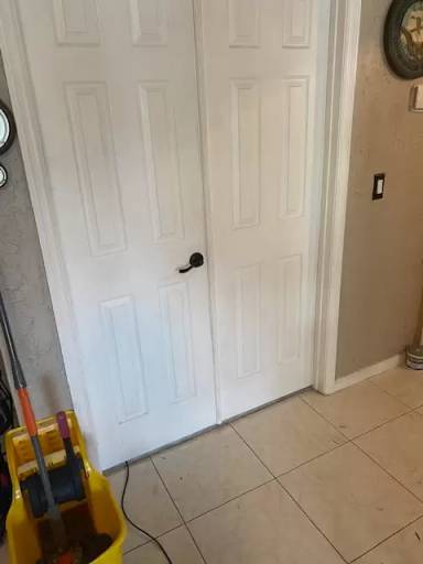 Main picture of 1818 Edgewater Dr