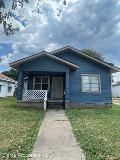 Main picture of 711 W 12th St