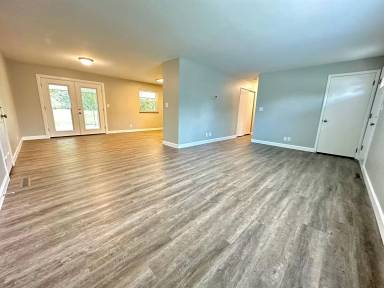 Main picture of 2274 Broadmoor Dr