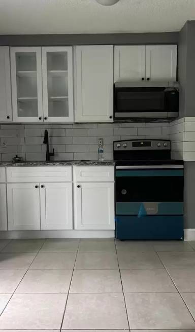 Main picture of 2806 Reo Ln