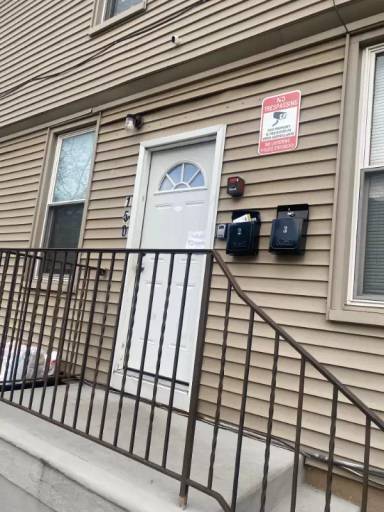 Main picture of 150 Lehigh St