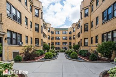 Main picture of 2317 N Rockwell St