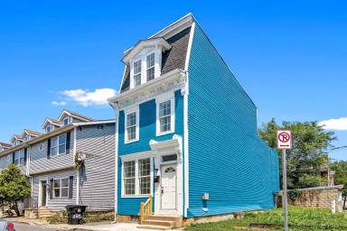 Main picture of 125 N Linden St