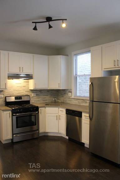 Main picture of 3309 N Southport Ave