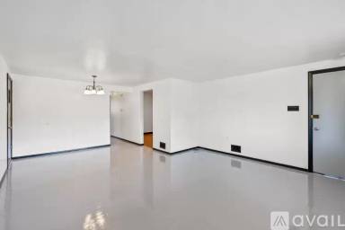 Main picture of 114 Van Wyck Ave