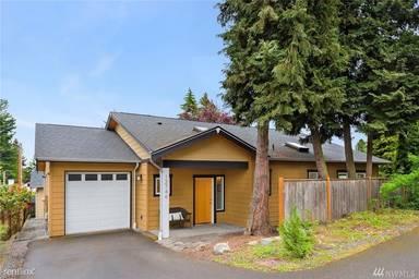 Main picture of 12746 15th Ave NE