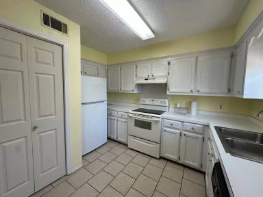 Main picture of 311 Harris Cir