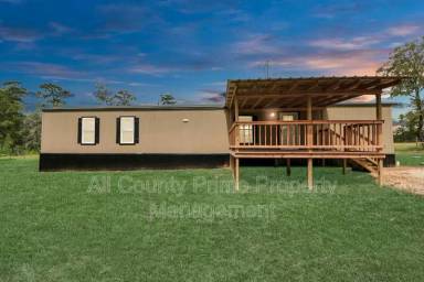 Main picture of 1560 Brown Rd