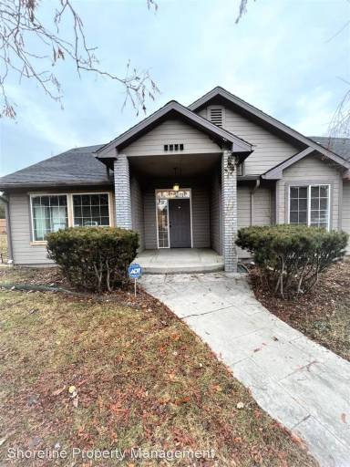 Main picture of 2801 E Red Tail Ct