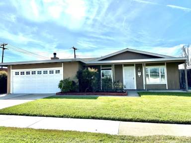 Main picture of 19451 Salmon Ln