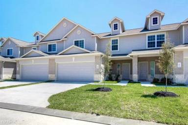 Main picture of 2806 Silver Tree