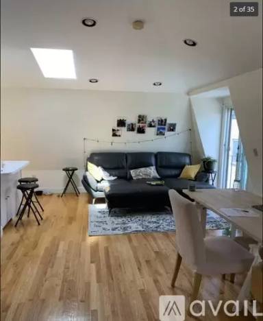 Main picture of 550 E 3rd St