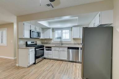 Main picture of 6711 West Charleston Boulevard