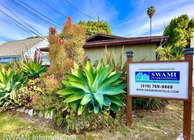 Main picture of 25530 Oak St