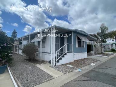 Main picture of 200 N El Camino Real