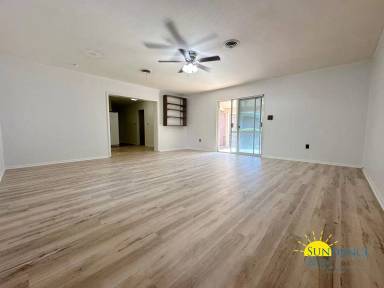 Main picture of 303 Meggs Dr NE