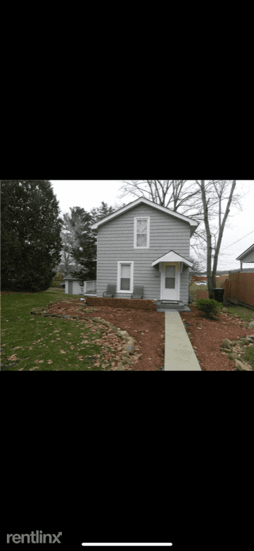 Main picture of 3085 Main St