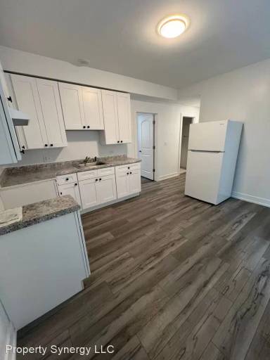 Main picture of 4616 N Monticello Ave
