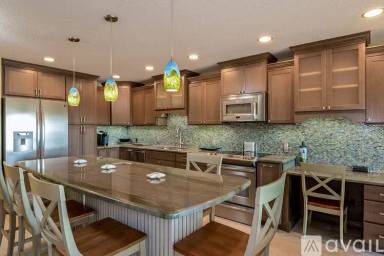 Main picture of 3200 Gulf Blvd