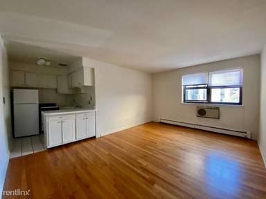 Main picture of 6163 N Kenmore Ave