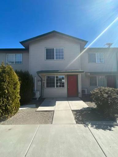 Main picture of 123 W Antler Ave