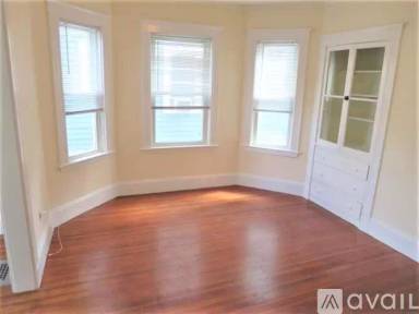 Main picture of 36 Standish St