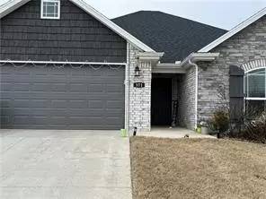 Main picture of 371 Holly St