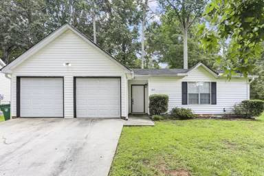 Main picture of 1045 Forest West Ct