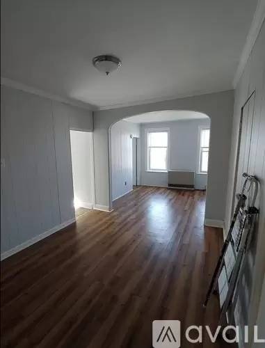 Main picture of 1004 5th Ave