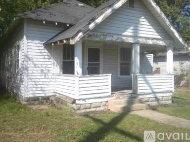 Main picture of 1520 S Miller Ave