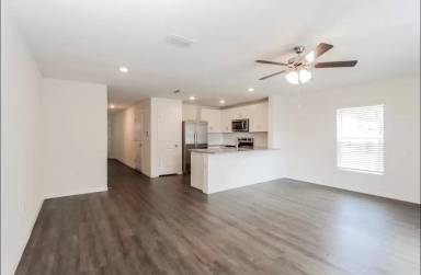 Main picture of 121 Stedman St